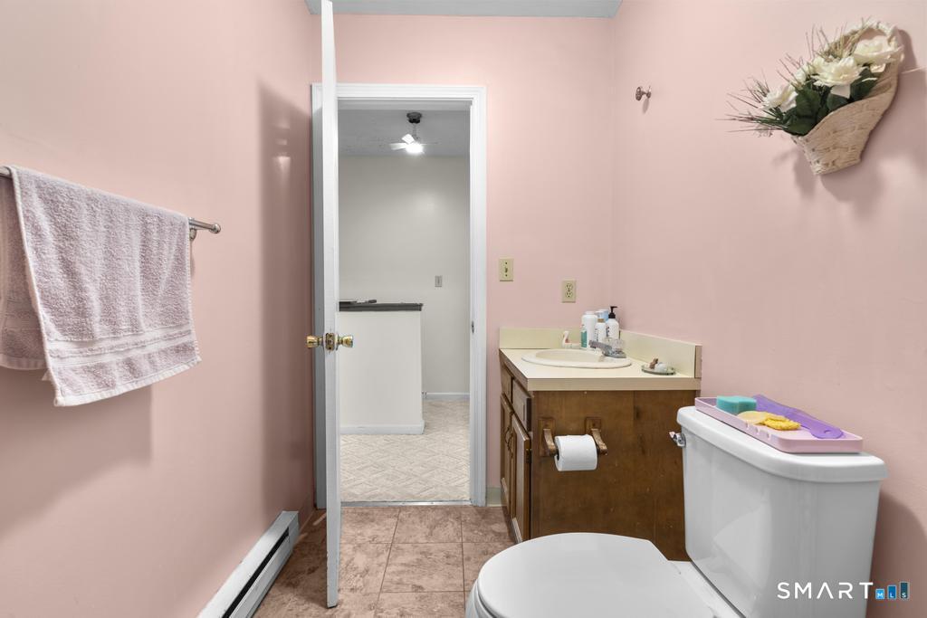 181 Hicks Street, Unit 2D Meriden, CT 06450 - Photo 28 of 36