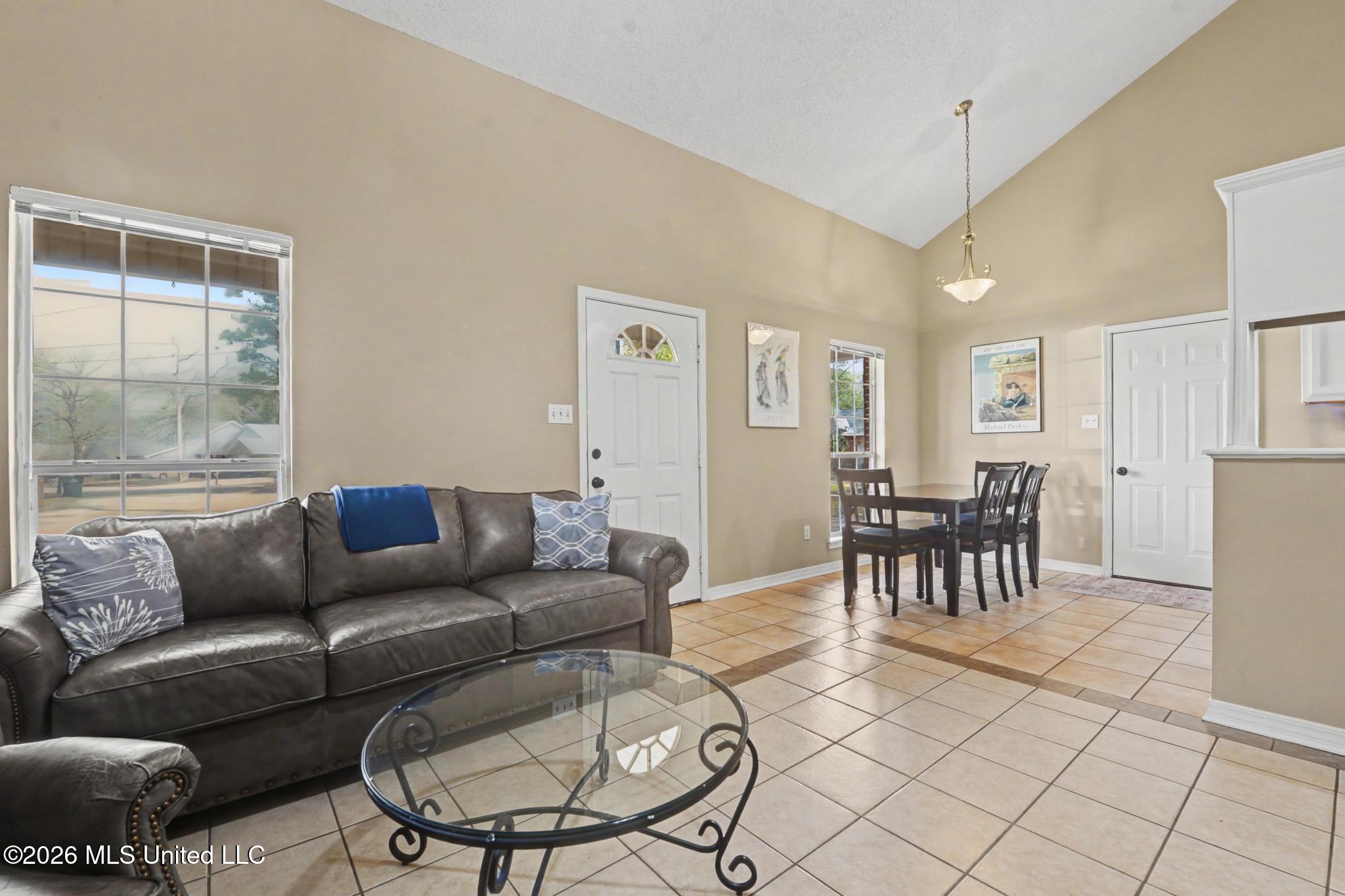 988 Kaimuki Court Diamondhead, MS 39525 - Photo 5 of 30 005