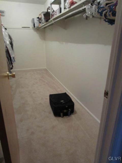 2024 Hilltop Road Bethlehem, PA 18015 - Photo 19 of 25 Gallery Image 19
