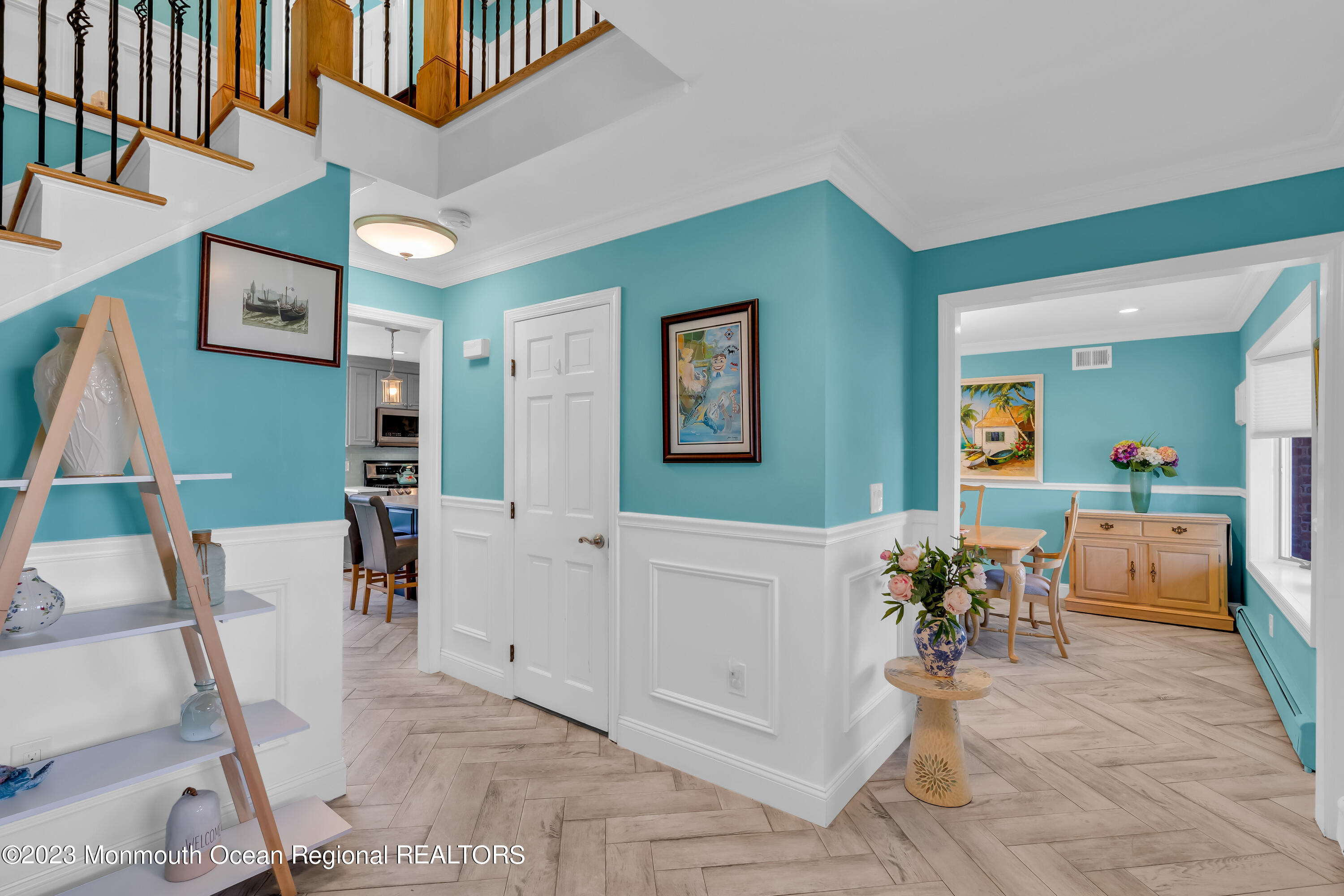 1801 Boat Point Drive Point Pleasant, NJ 08742 - Photo 5 of 76 a living room with furniture and a dining table with chairs