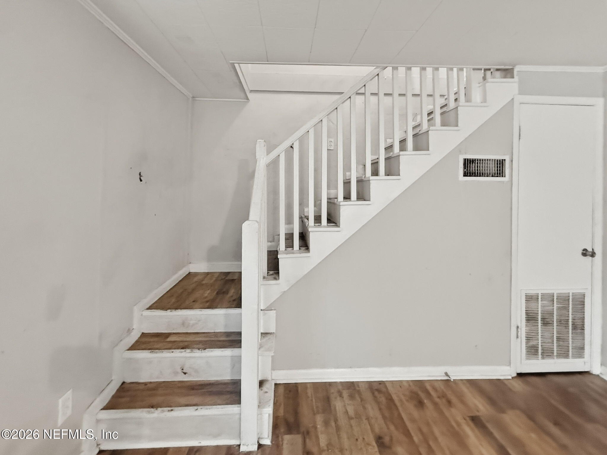 326 Cahoon Road South Jacksonville, FL 32220 - Photo 16 of 34 a view of entryway with wooden floor