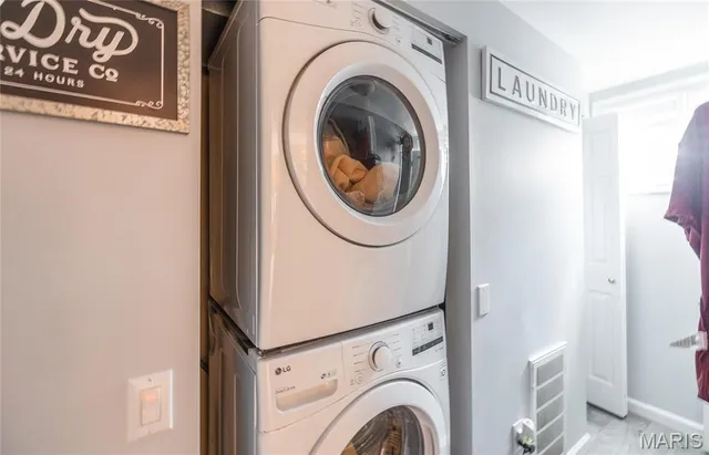 $625,000 | 919 Lakeshore Drive, Cuba, MO 65453