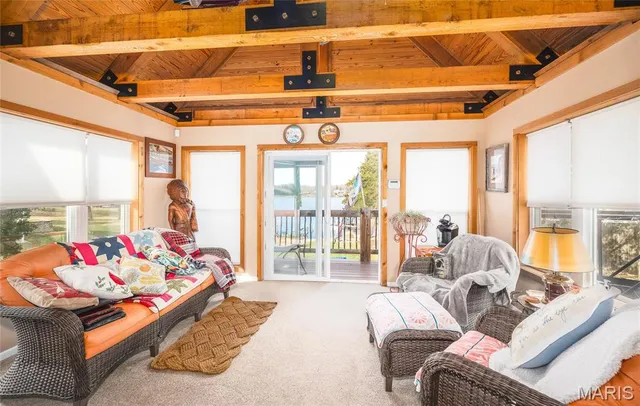 $625,000 | 919 Lakeshore Drive, Cuba, MO 65453