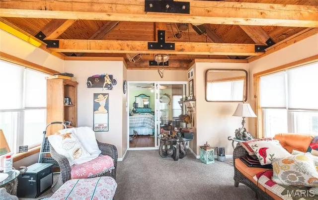 $625,000 | 919 Lakeshore Drive, Cuba, MO 65453