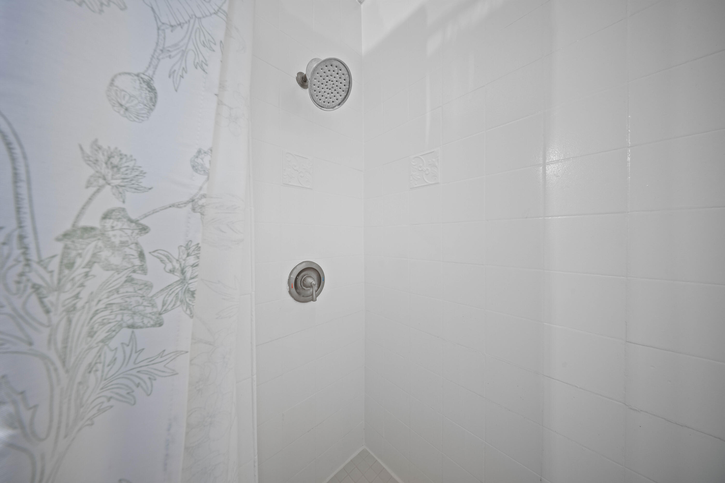 3725 Hawk Road Ropesville, TX 79358 - Photo 26 of 39 a bathroom with a shower