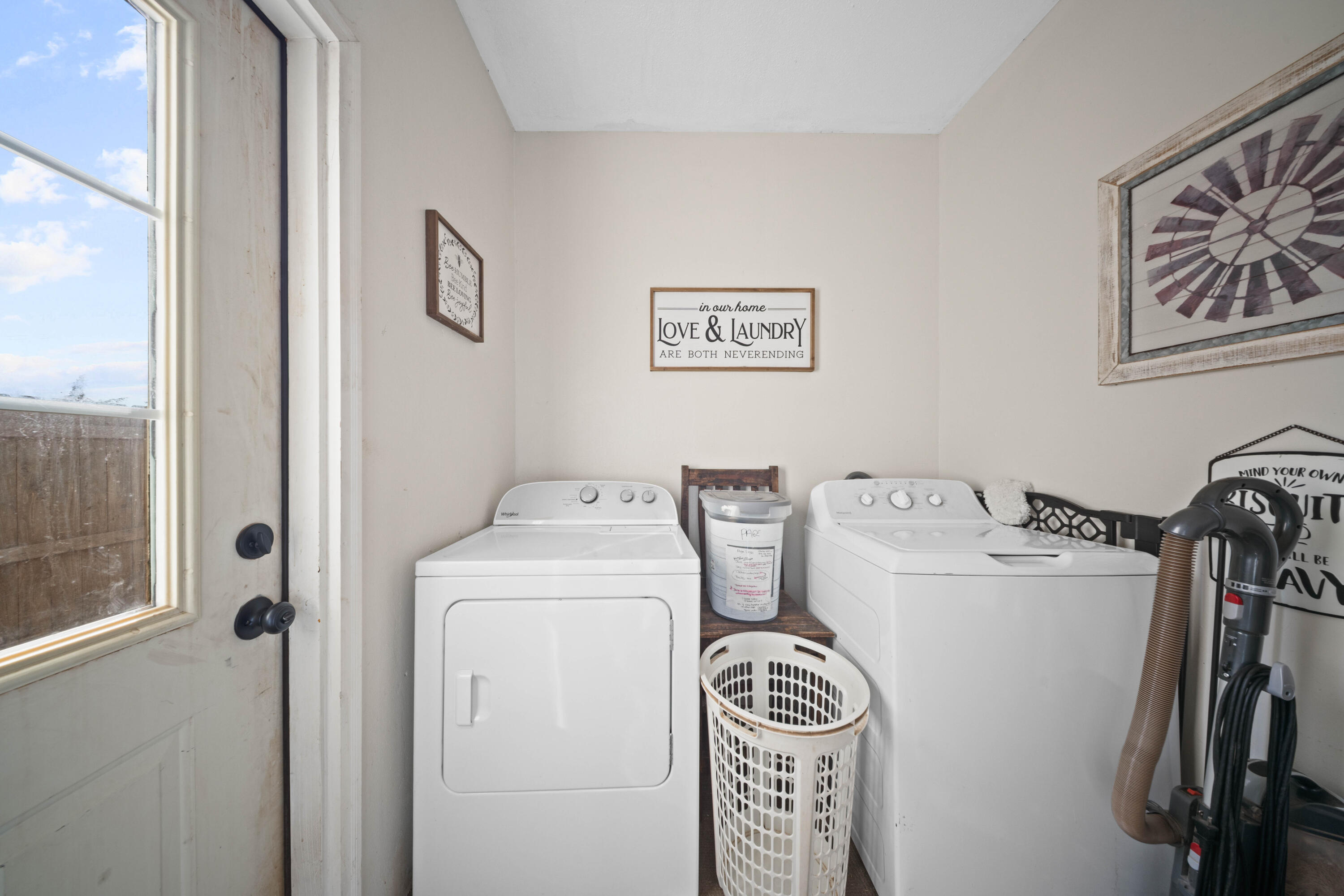 3725 Hawk Road Ropesville, TX 79358 - Photo 31 of 39 a utility room with dryer and washer