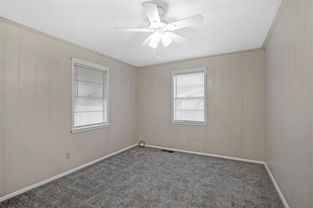 303 West Davis Street Blue Ridge, TX 75424 - Photo 7 of 12