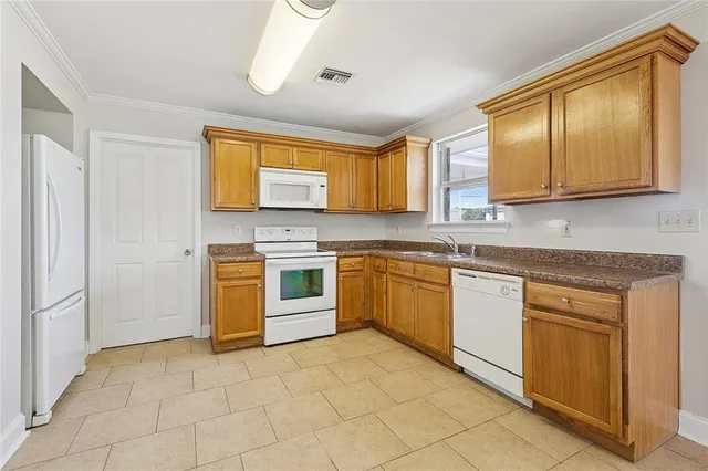 $174,500 | 3620 Sinclair Street, Chalmette, LA 70043