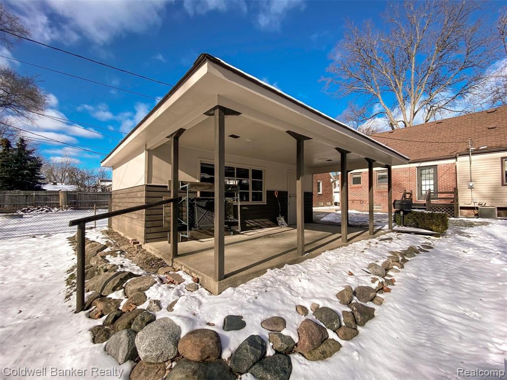 2570 Manchester Road Birmingham, MI 48009 - Photo 33 of 41