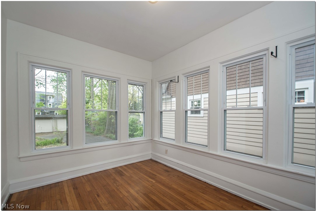 3079 Berkshire Road Cleveland, OH 44118 - Photo 7 of 31