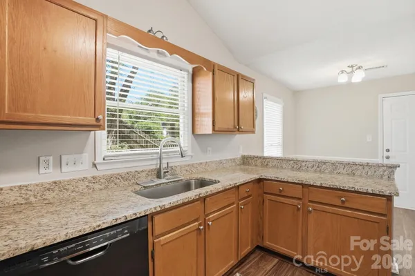 $355,900 | 1539 Bear Mountain Road, Charlotte, NC 28214