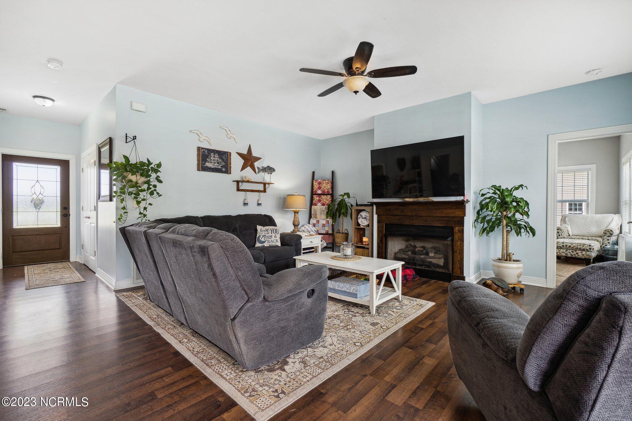 134 Elliott Road Aydlett, NC 27916 - Photo 11 of 37 LR