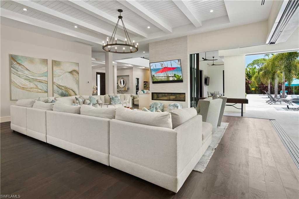 882 Cassena Road Naples, FL 34108 - Photo 13 of 46 Gallery Image 13