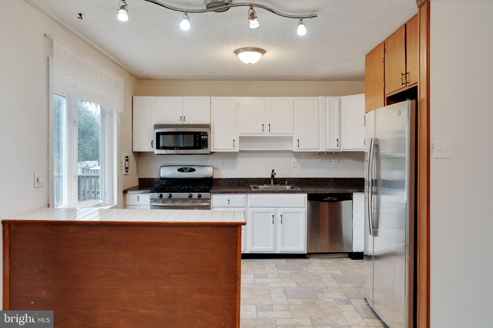 3234 Birch Road Philadelphia, PA 19154 - Photo 6 of 29