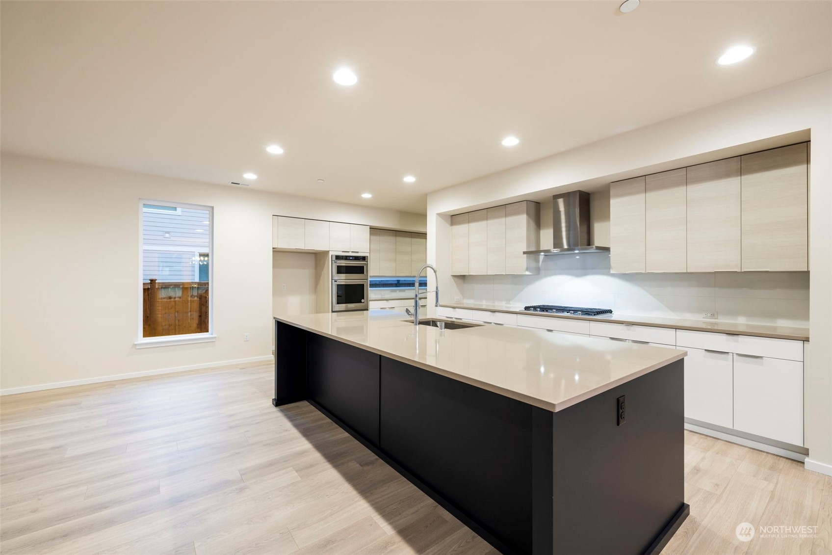 741 Wapato Place Southeast Renton, WA 98059 - Photo 12 of 40 Gallery Image 12