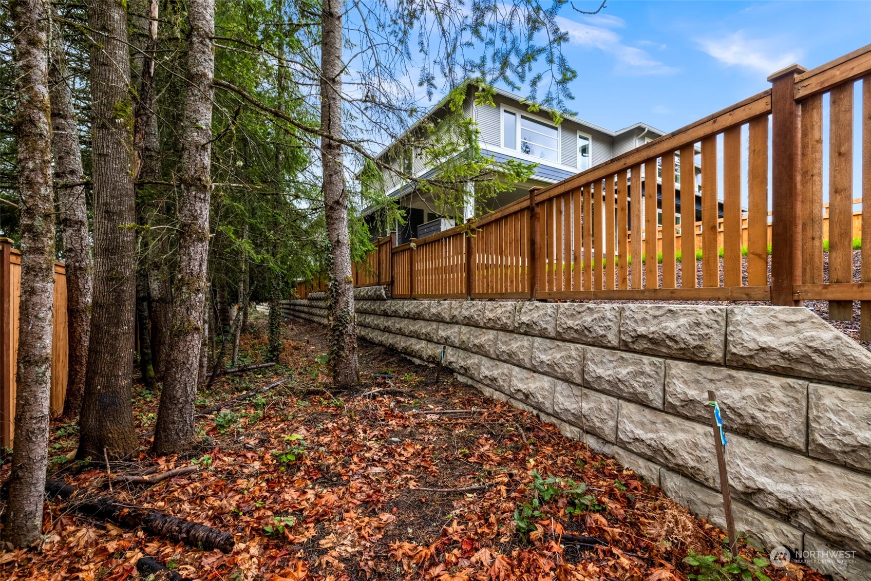741 Wapato Place Southeast Renton, WA 98059 - Photo 7 of 40 Gallery Image 7