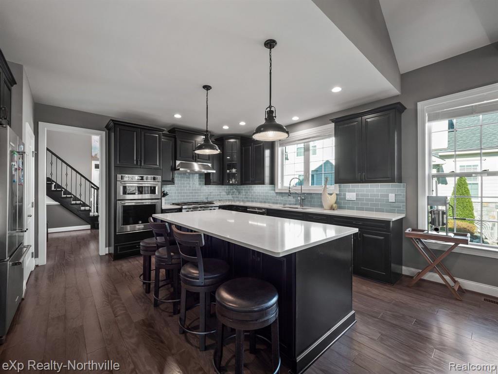42776 Cardinal Way Novi, MI 48375 - Photo 10 of 46