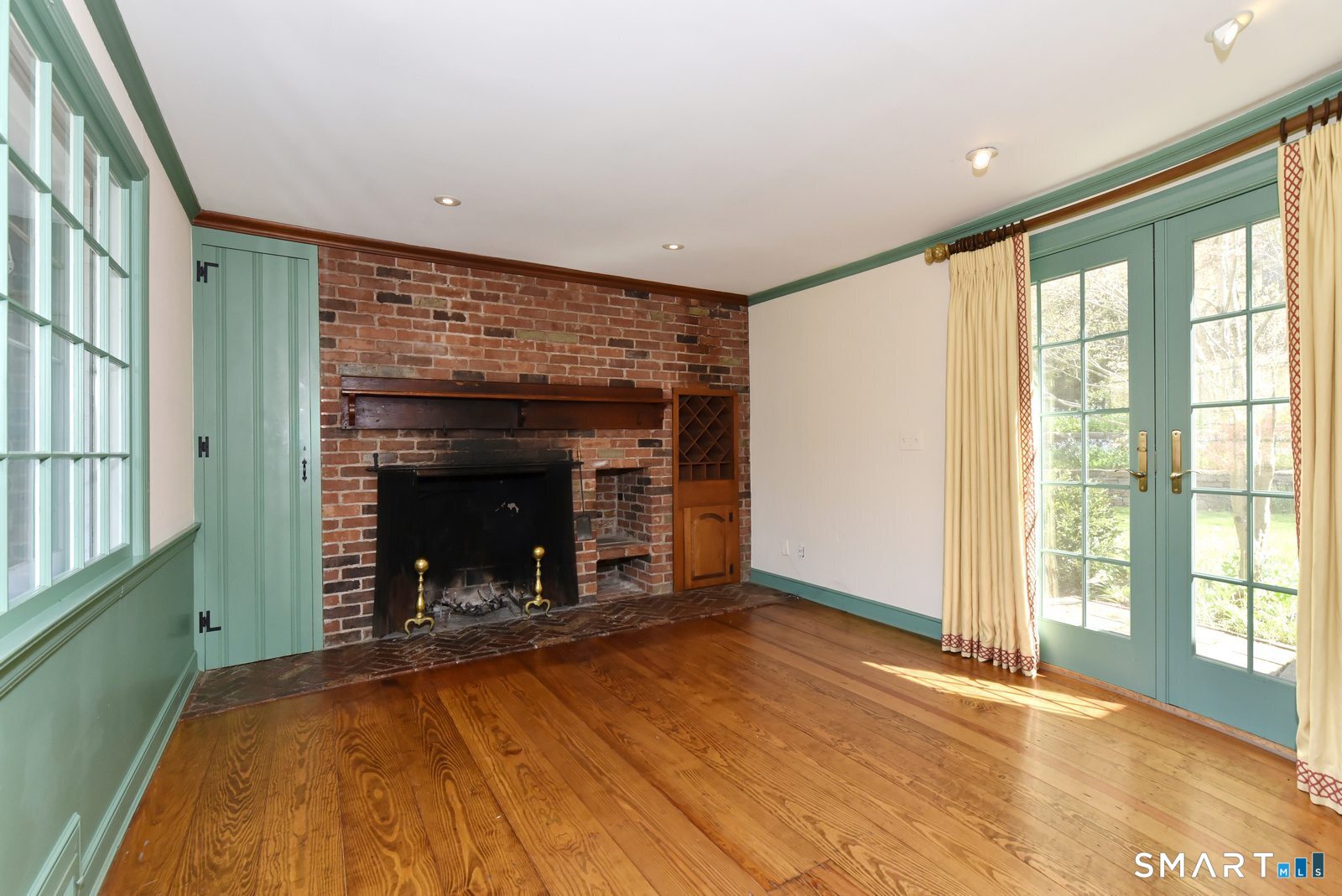 24 Coleman Road Glastonbury, CT 06033 - Photo 12 of 33