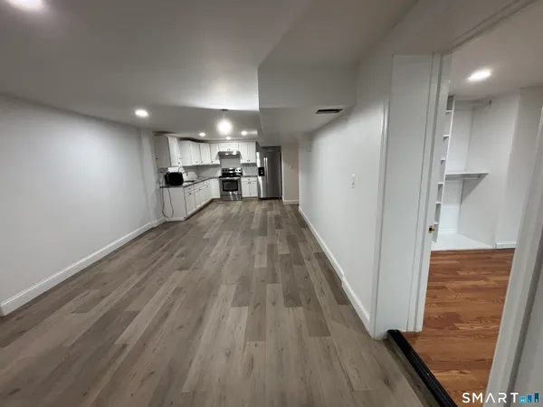 $1,900 | 76 Cannon Street, Hamden, CT 06518