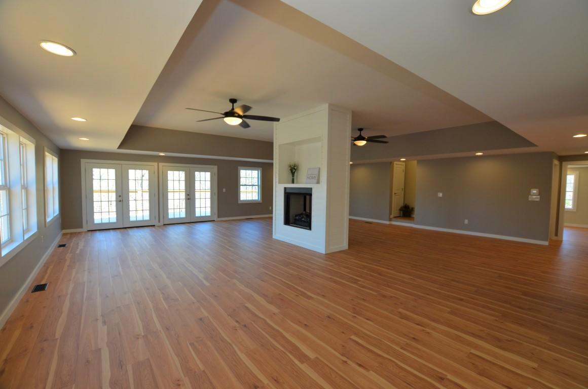 3212 Wooldridge Ferry Road Elizabethtown, KY 42701 - Photo 14 of 76 DSC_0410