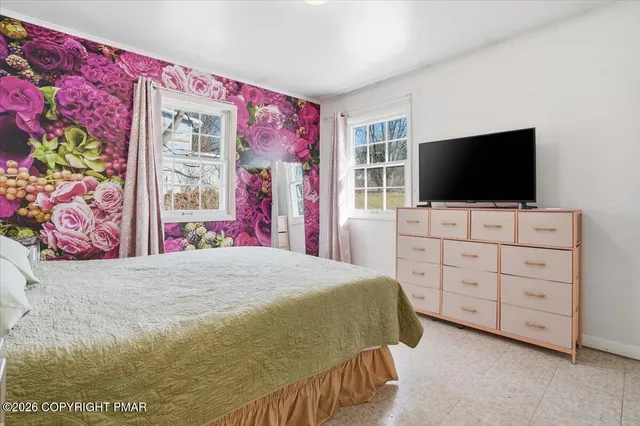 $275,000 | 140 Louise Lane, Bartonsville, PA 18321