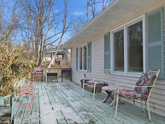 $275,000 | 140 Louise Lane, Bartonsville, PA 18321