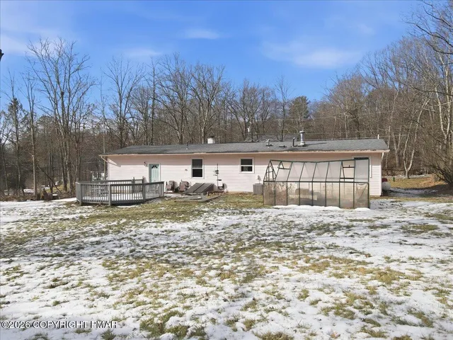 $275,000 | 140 Louise Lane, Bartonsville, PA 18321