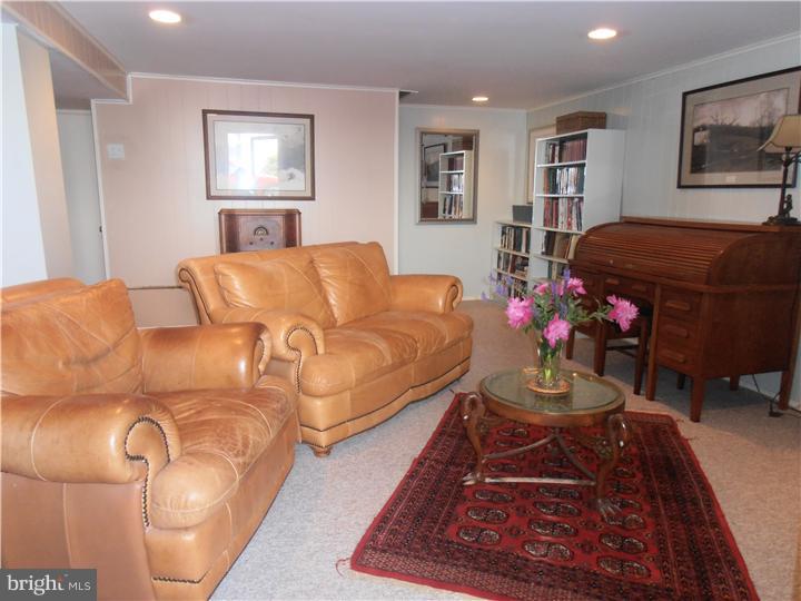 102 Locust Road Morton, PA 19070 - Photo 14 of 23