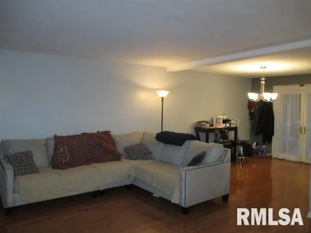 $235,000 | 7120 North Manning Drive, Peoria, IL 61614