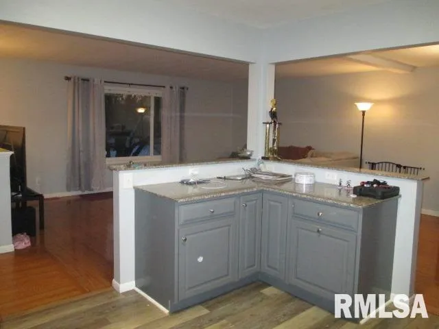 $235,000 | 7120 North Manning Drive, Peoria, IL 61614