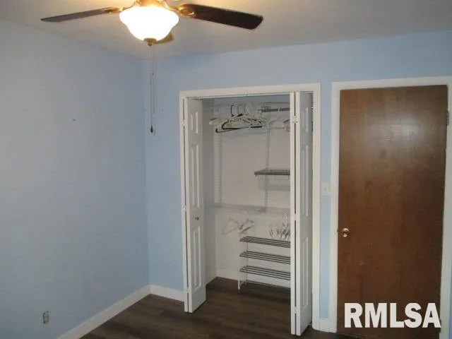 $235,000 | 7120 North Manning Drive, Peoria, IL 61614