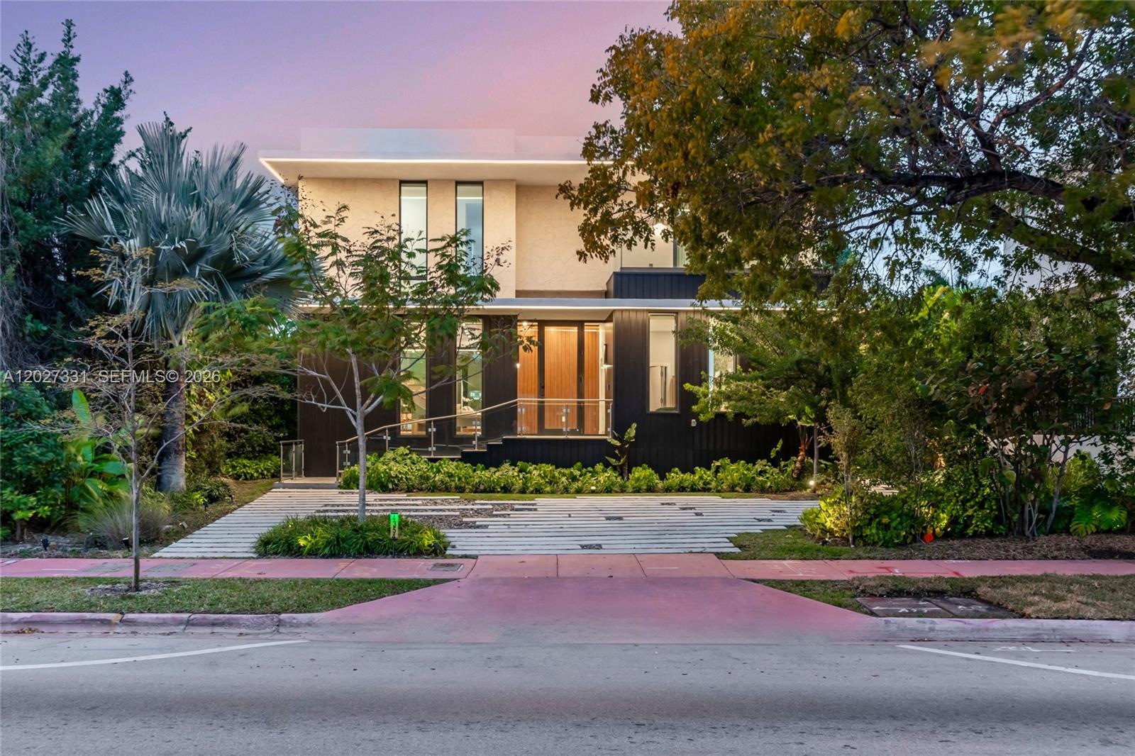 4354 Alton Road Miami Beach, FL 33140 - Photo 5 of 51