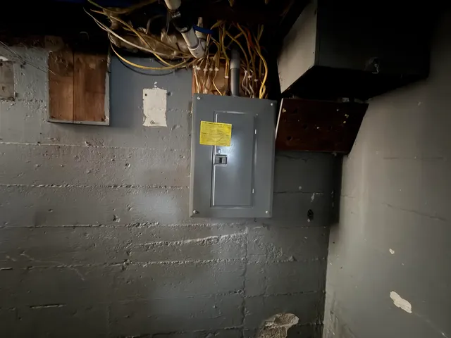 $99,000 | 3401 13th Street, Menominee, MI 49858