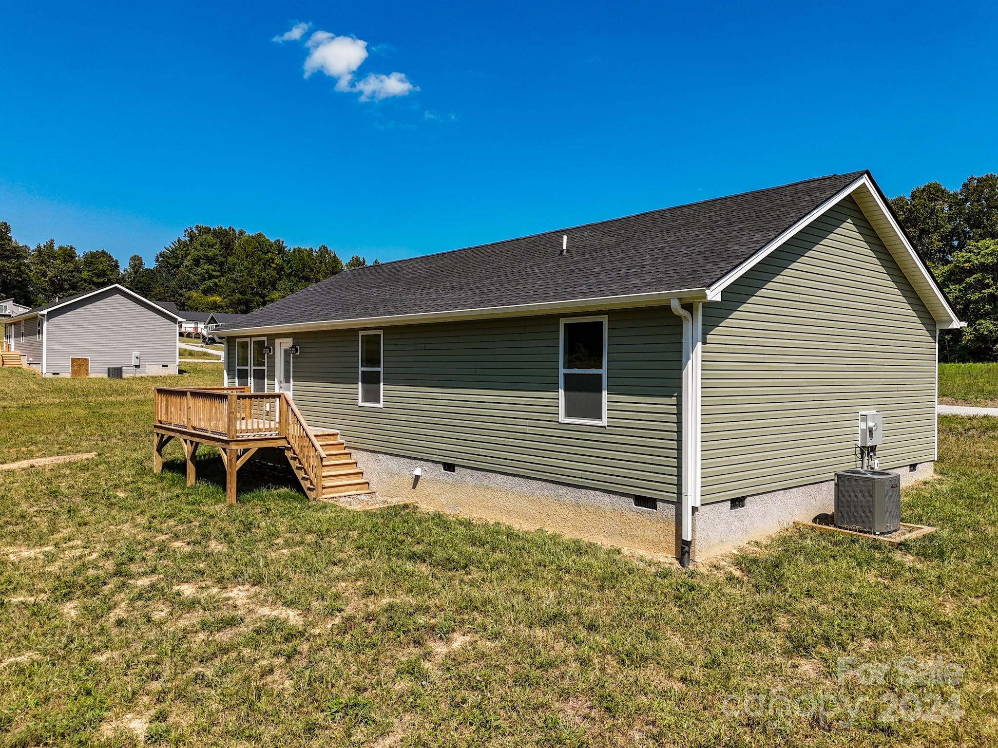 212 Tuttle Road Hendersonville, NC 28792 - Photo 37 of 39 Gallery Image 37