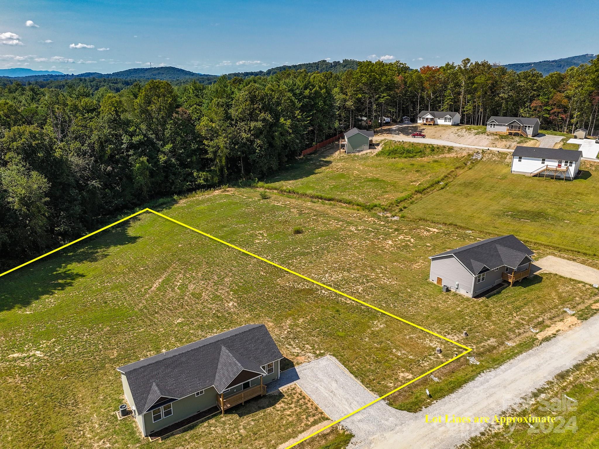 212 Tuttle Road Hendersonville, NC 28792 - Photo 39 of 39 Gallery Image 39