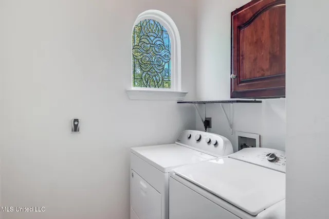 $549,000 | 6105 Mary Mahoney Drive, Ocean Springs, MS 39564