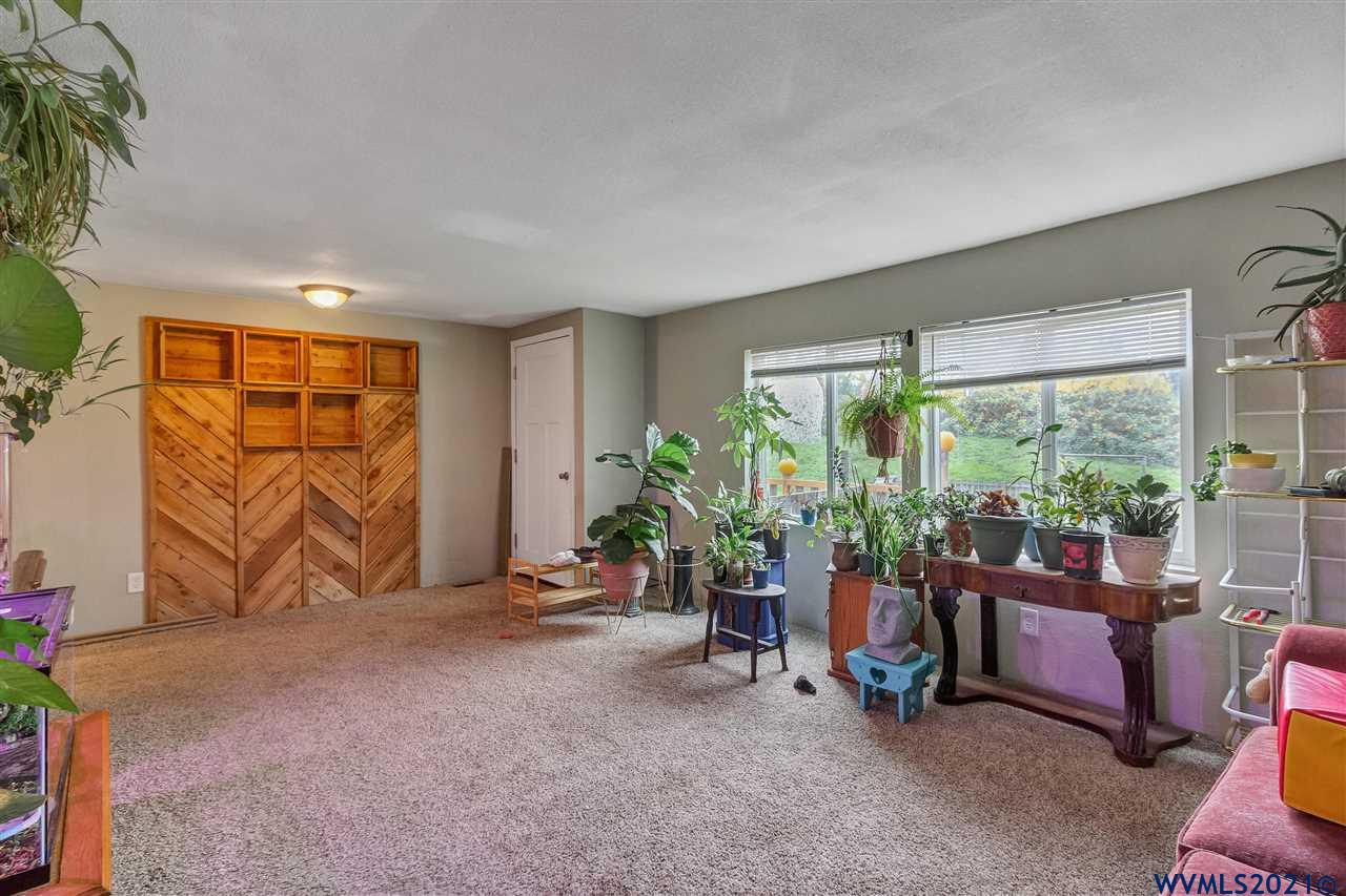 2560 Wallace Road Northwest Salem, OR 97304 - Photo 24 of 35 Gallery Image 24