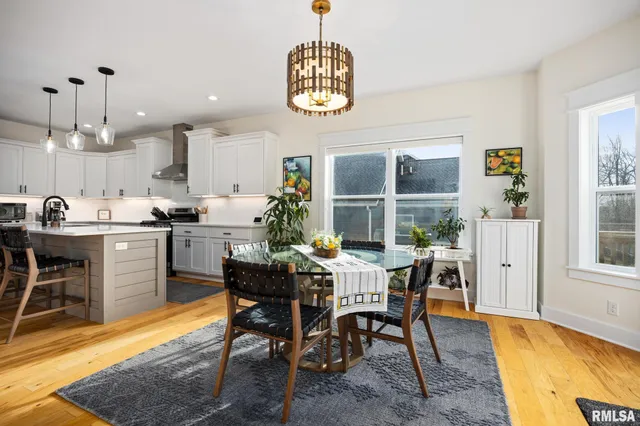 $610,000 | 111 Rosemary Lane, Germantown Hills, IL 61548