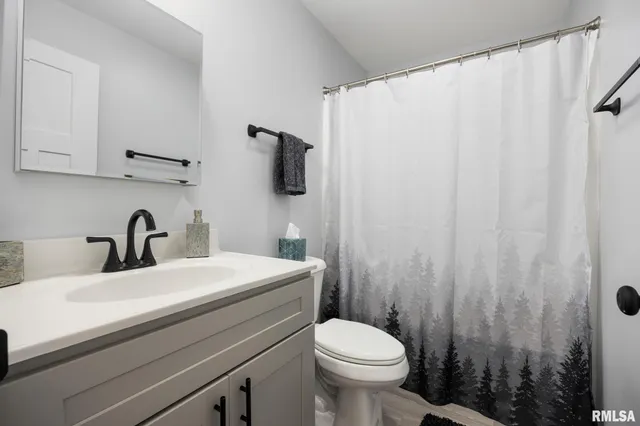 $610,000 | 111 Rosemary Lane, Germantown Hills, IL 61548