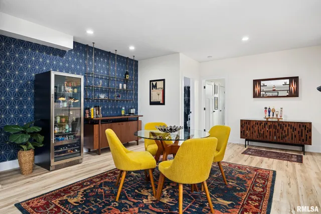 $610,000 | 111 Rosemary Lane, Germantown Hills, IL 61548