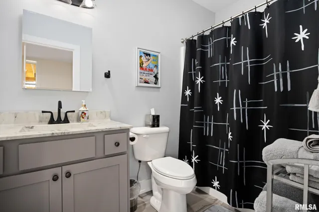 $610,000 | 111 Rosemary Lane, Germantown Hills, IL 61548