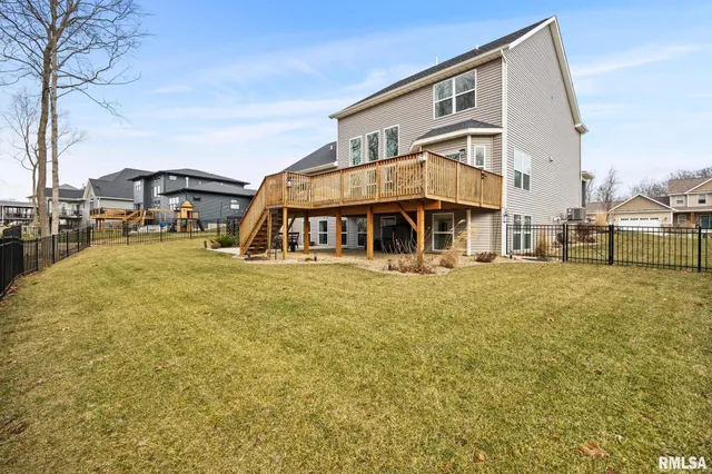 $610,000 | 111 Rosemary Lane, Germantown Hills, IL 61548