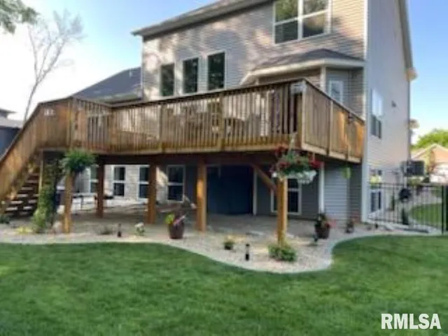 $610,000 | 111 Rosemary Lane, Germantown Hills, IL 61548