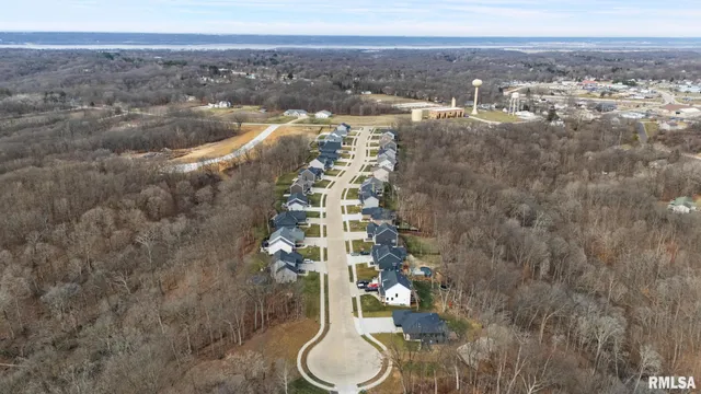 $610,000 | 111 Rosemary Lane, Germantown Hills, IL 61548