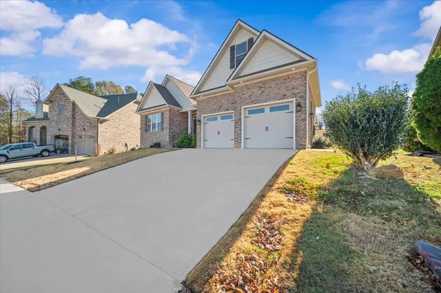 $479,900 | 18 Double Crest Drive, Taylors, SC 29687