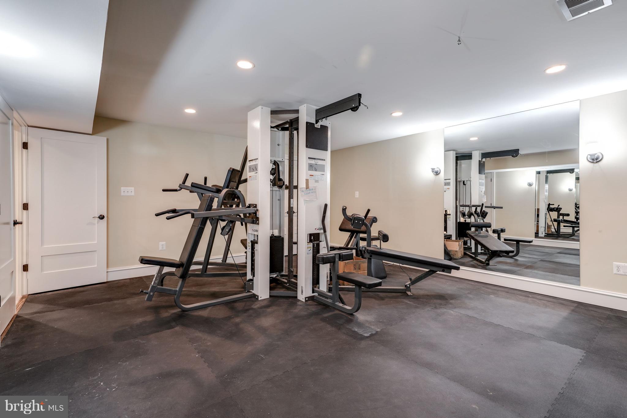 3007 North Rochester Street Arlington, VA 22213 - Photo 38 of 43 a view of a room with gym equipment
