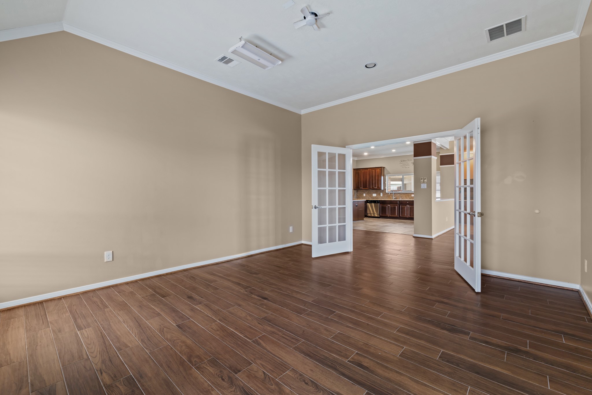 28027 Trade Wind Court Rosharon, TX 77583 - Photo 13 of 37 Gallery Image 13