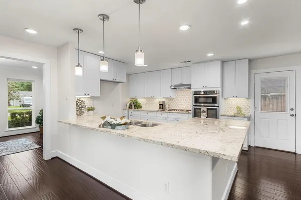 $3,995 | 12523 Westerley Lane, Houston, TX 77077