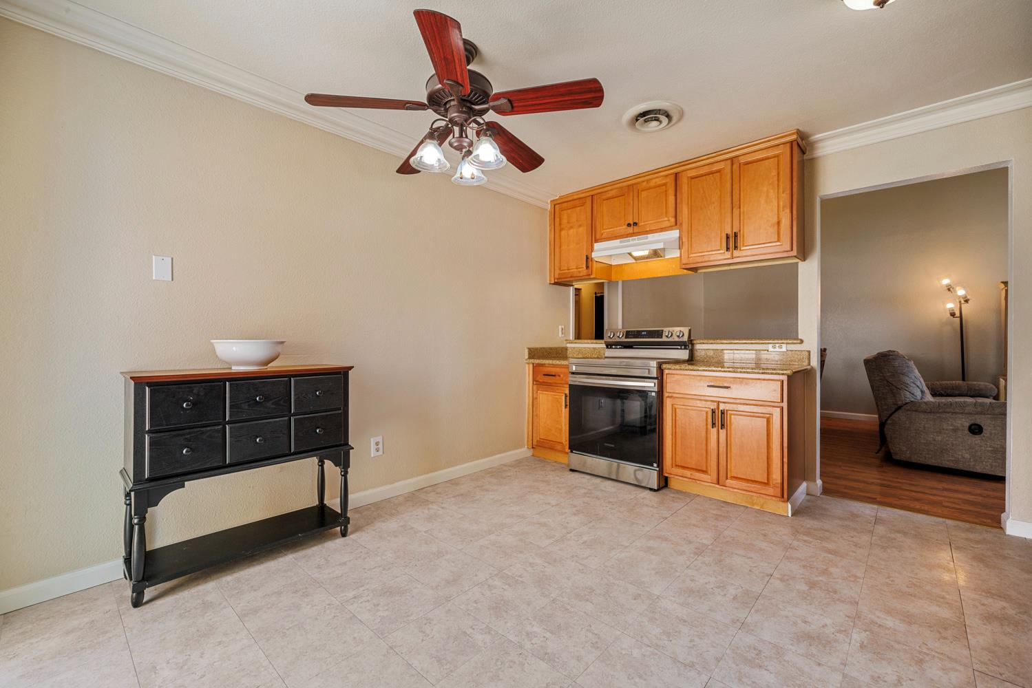 2012 Ridgecrest Drive Modesto, CA 95351 - Photo 13 of 29