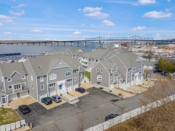 $499,900 | 700 Shore Drive, Unit 813, Fall River, MA 02721